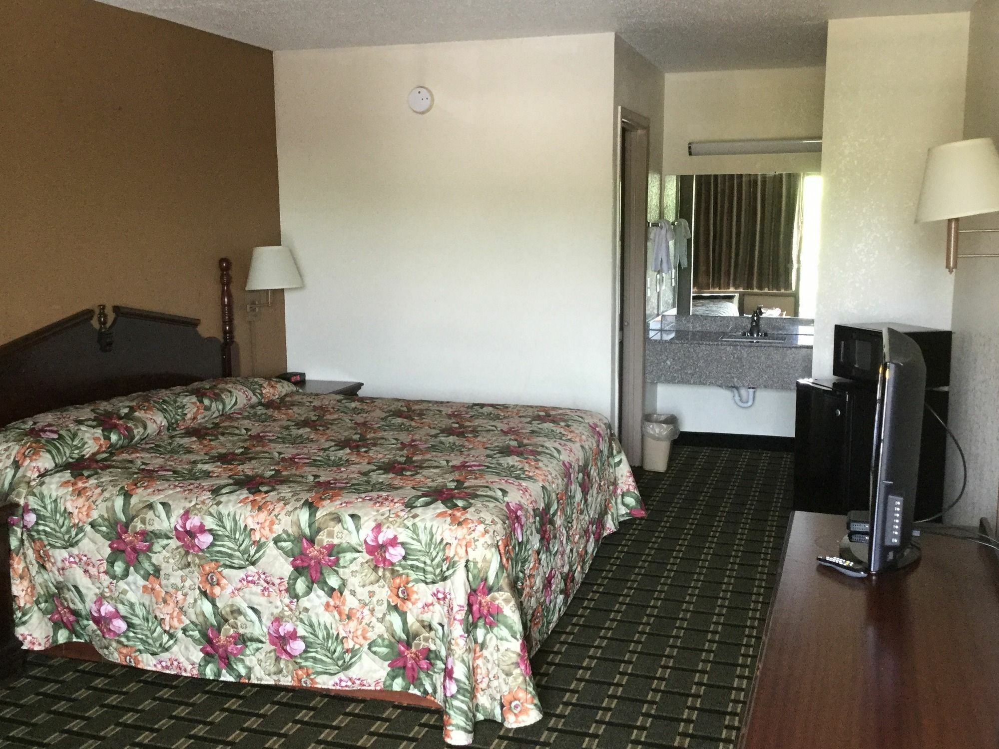 Americas Best Value Inn - Goodlettsville Extérieur photo