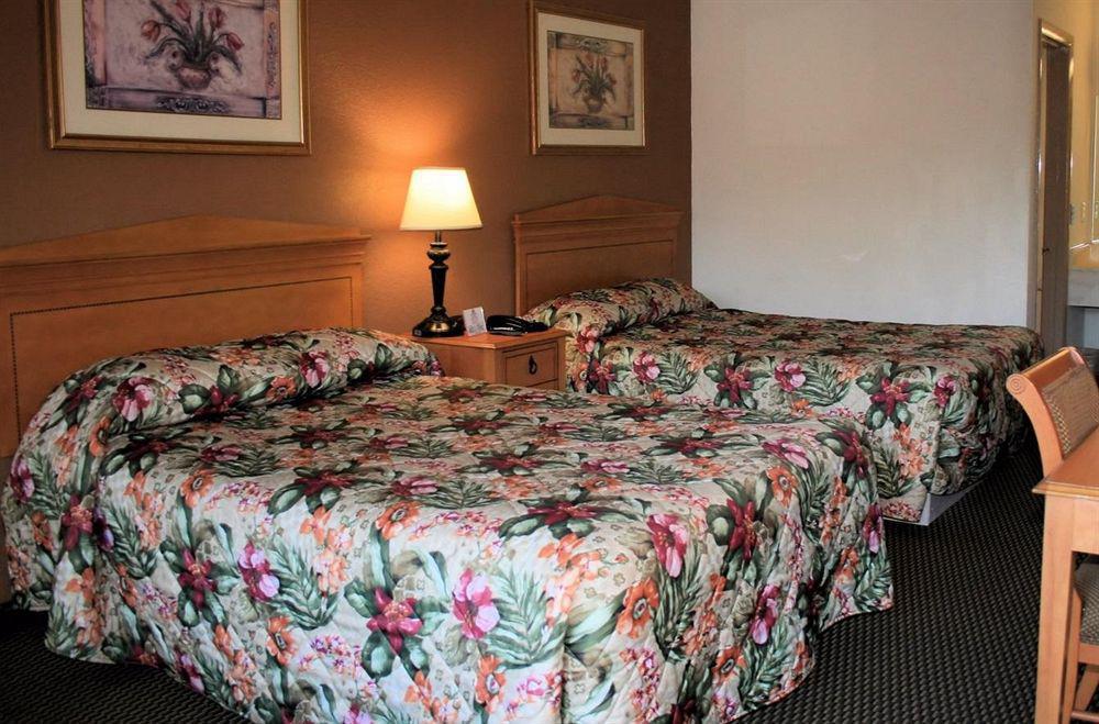 Americas Best Value Inn - Goodlettsville Extérieur photo